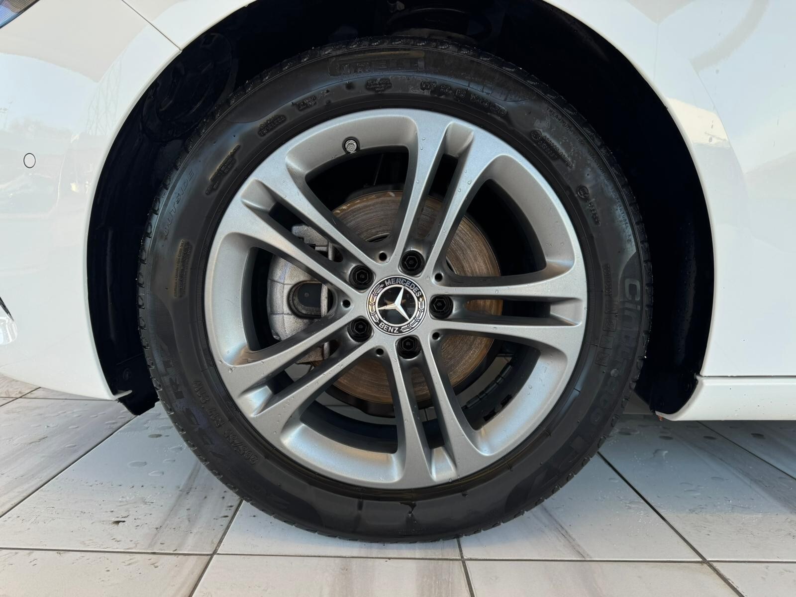 MERCEDES Classe B     (W247) B 180 d Automatic Business Extra