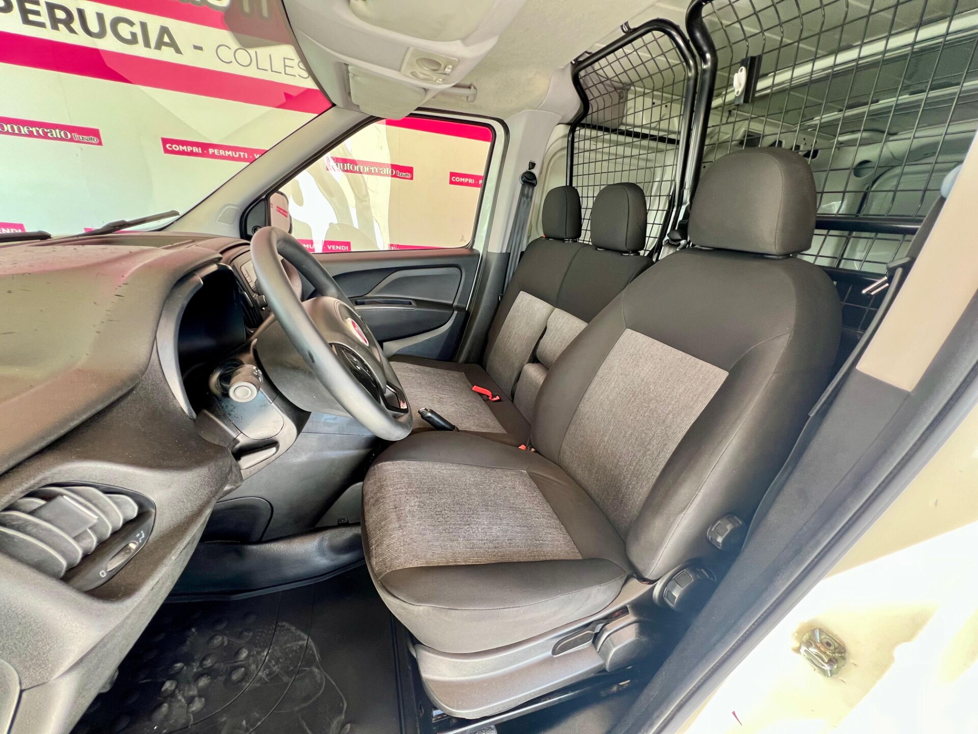 FIAT Dobl&ograve; 3&ordf; serie Dobl&ograve; 1.6 MJT 105CV PL-TN Cargo Maxi Lamierato SX 3 posti