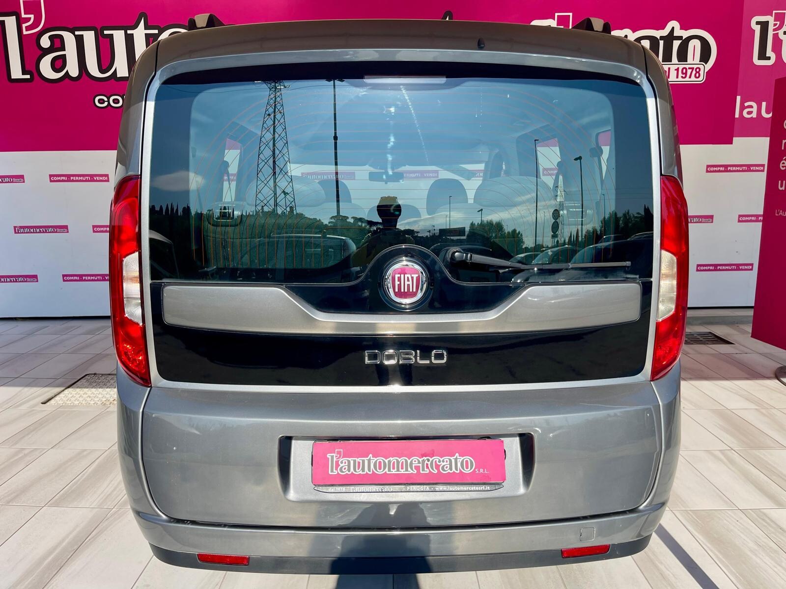 FIAT Dobl&ograve; 3&ordf; serie Dobl&ograve; 1.6 MJT 16V 90CV Easy