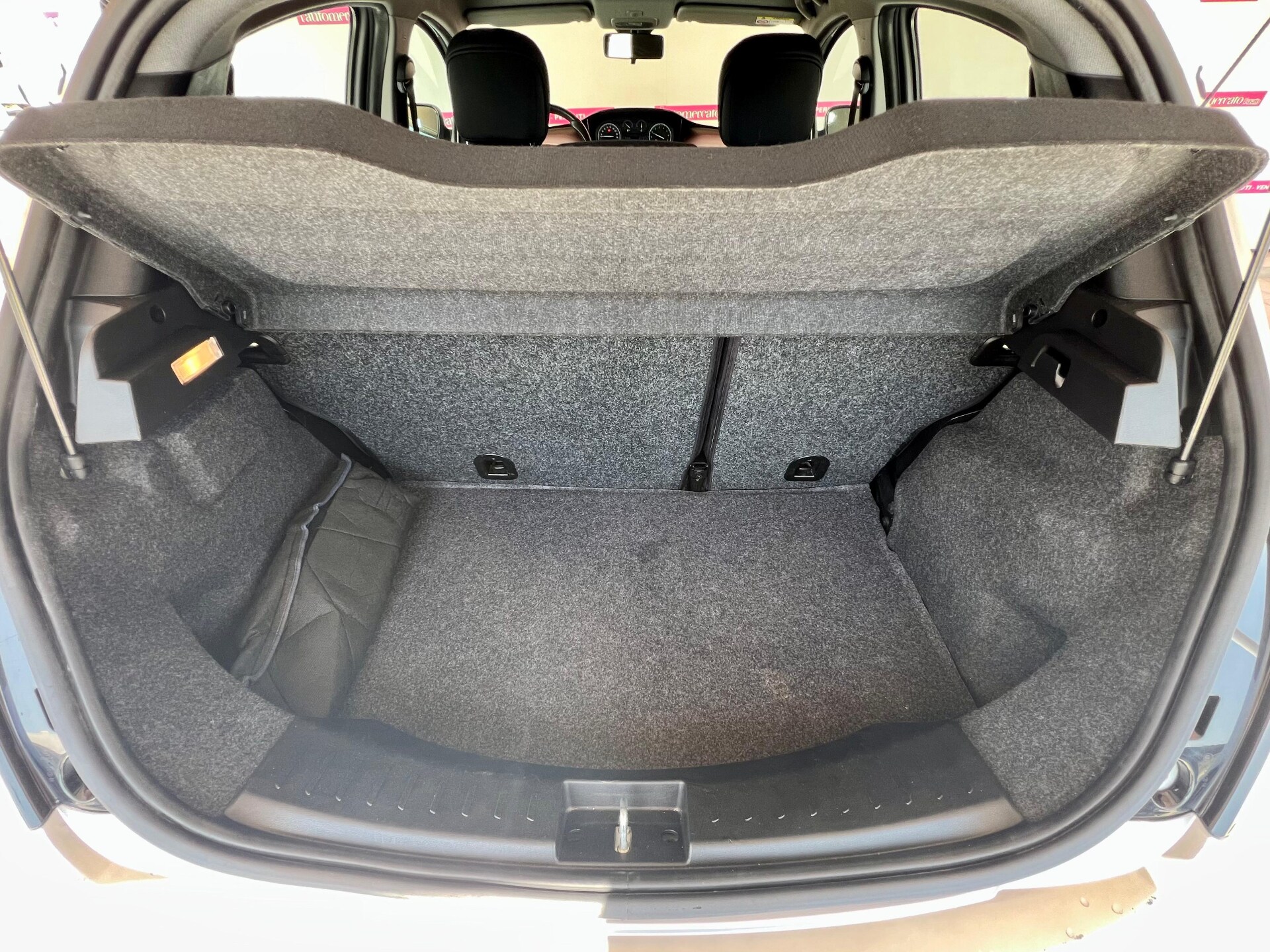 LANCIA Ypsilon 3&ordf; serie Ypsilon 1.2 69 CV 5 porte GPL Ecochic Gold