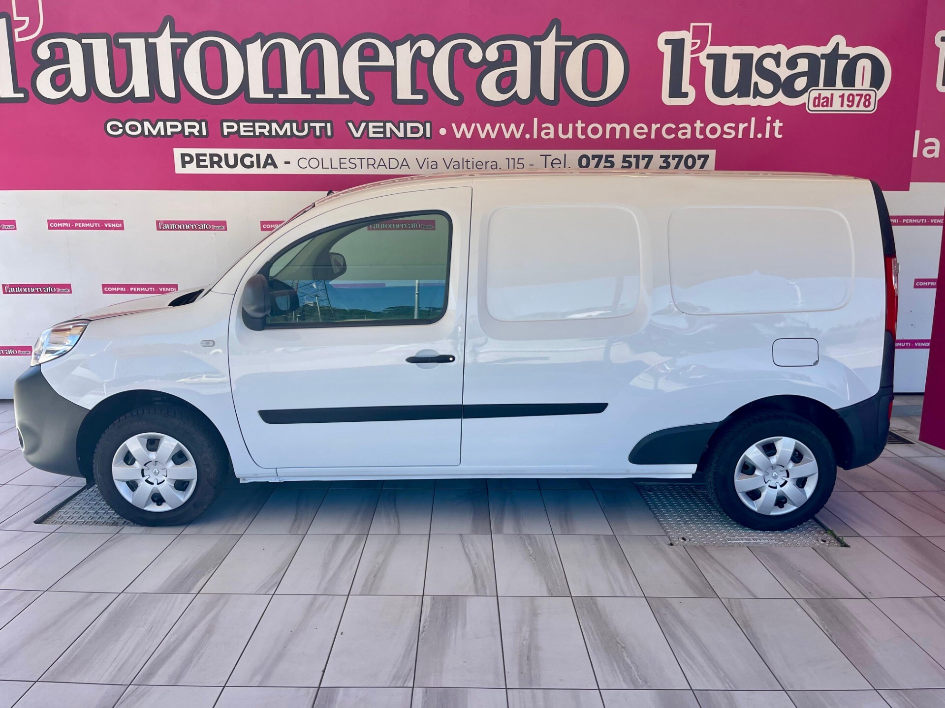 RENAULT Kangoo 3&ordf; serie Kangoo Blue dCi 95CV Express Maxi Furgone Ice