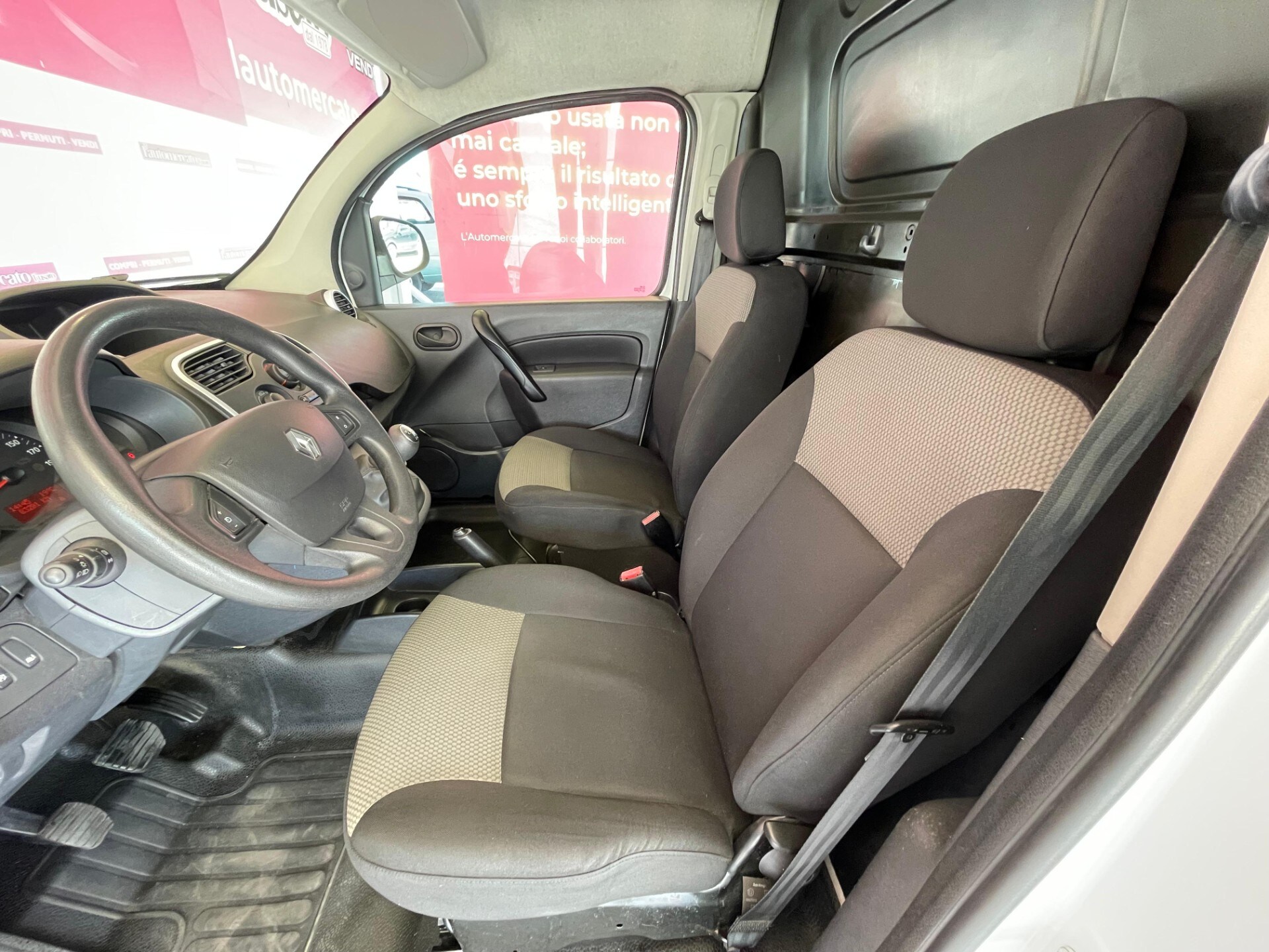 RENAULT Kangoo 3&ordf; serie Kangoo Blue dCi 95CV Express Maxi Furgone Ice