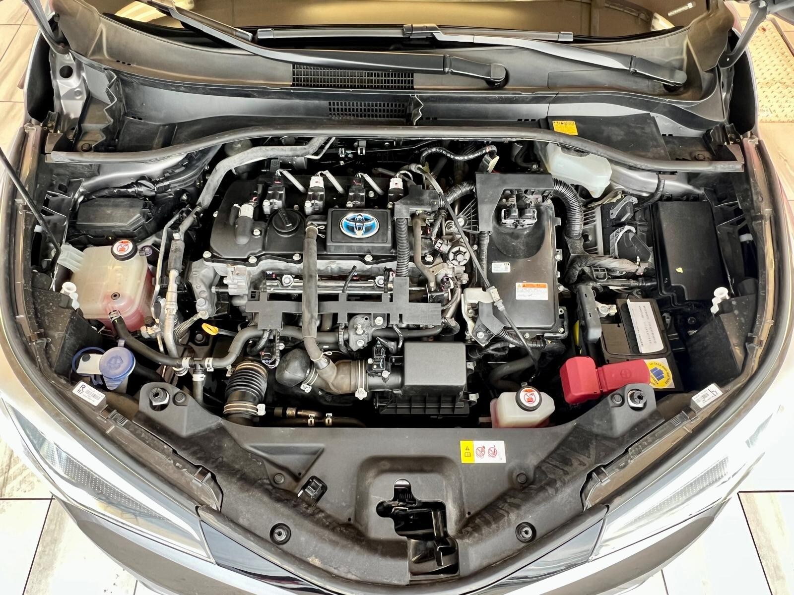 TOYOTA C-HR (2016-2023) C-HR 1.8 Hybrid E-CVT Lounge