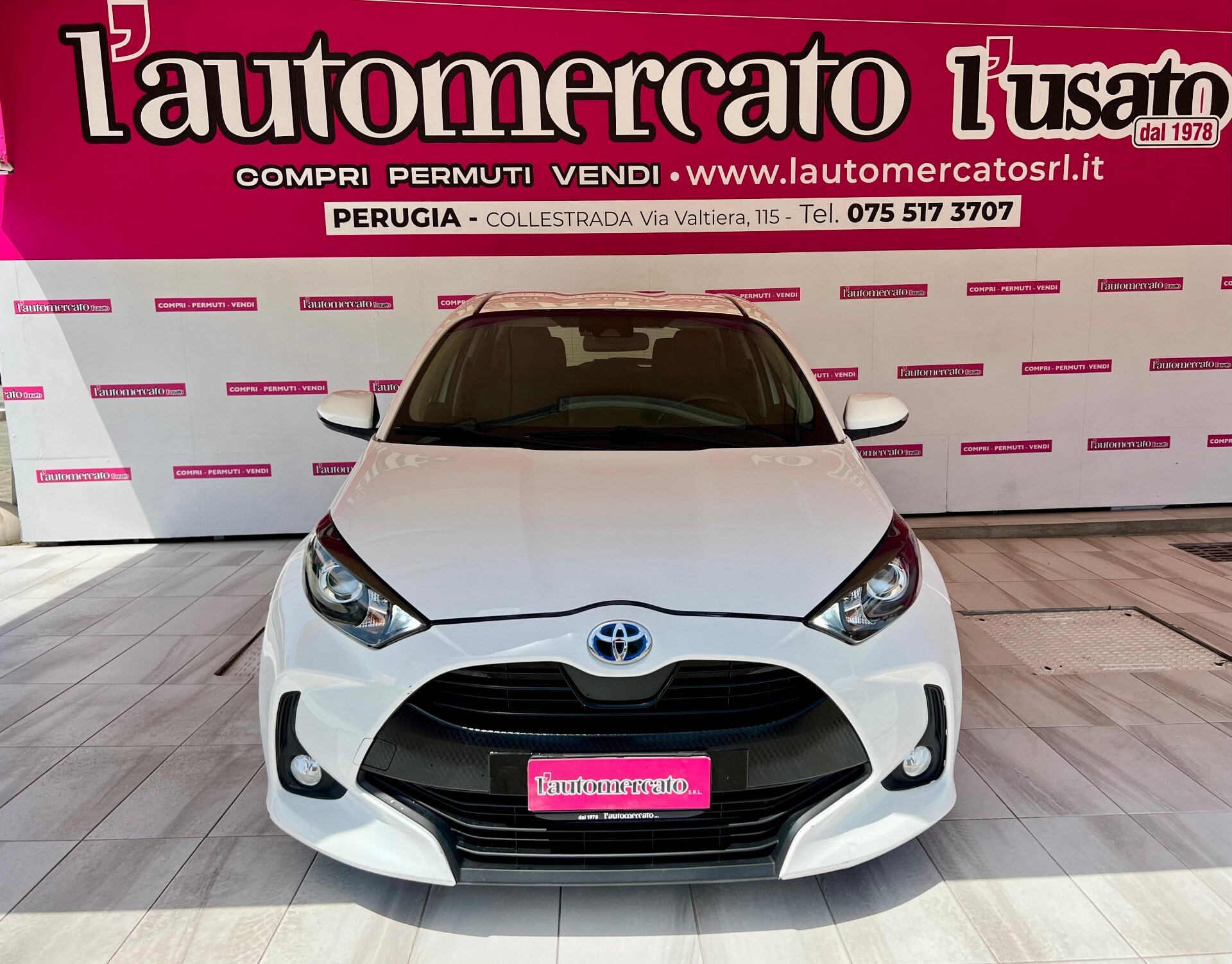 TOYOTA Yaris 4&ordf; serie Yaris 1.5 Hybrid 5 porte Business