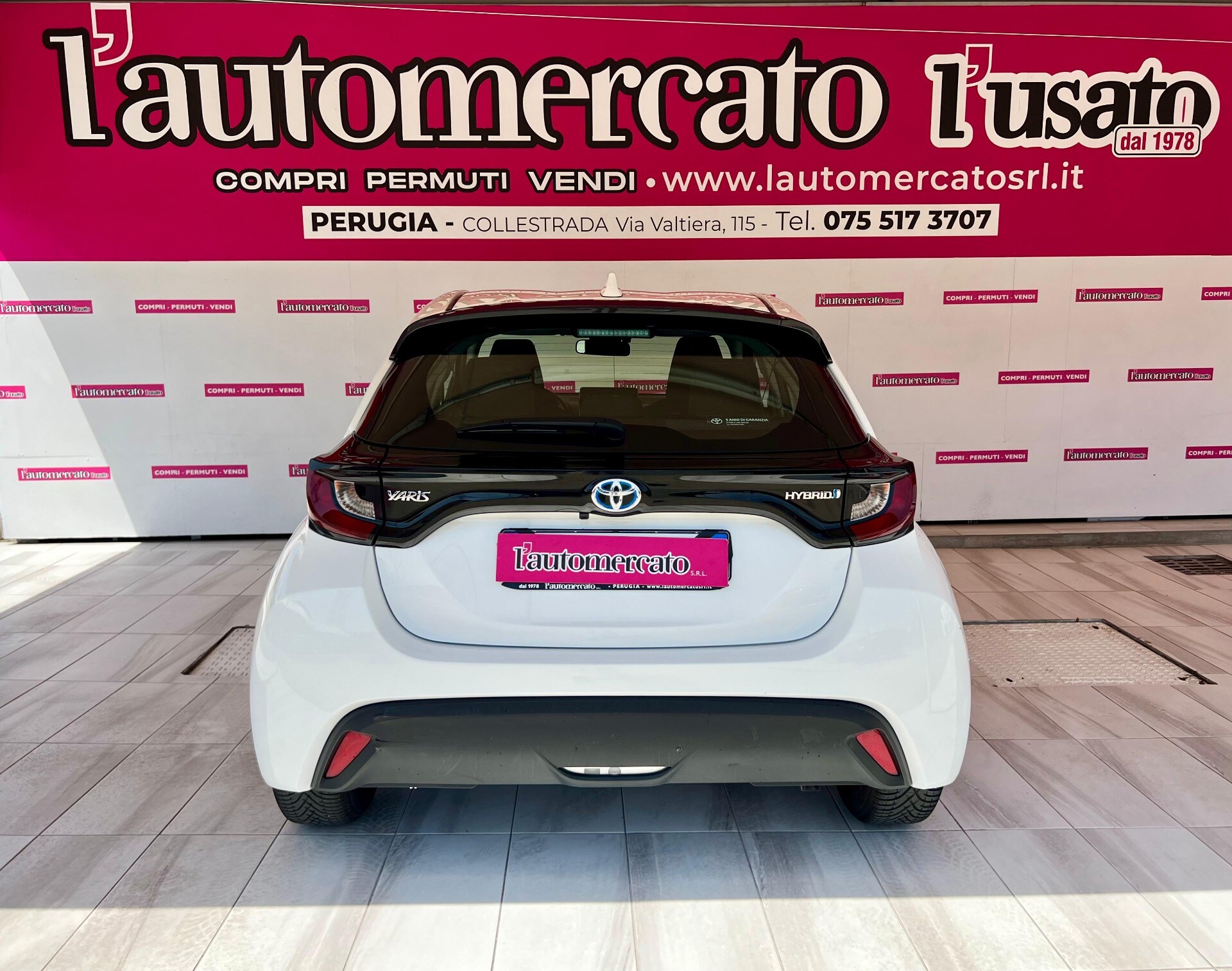 TOYOTA Yaris 4&ordf; serie Yaris 1.5 Hybrid 5 porte Business