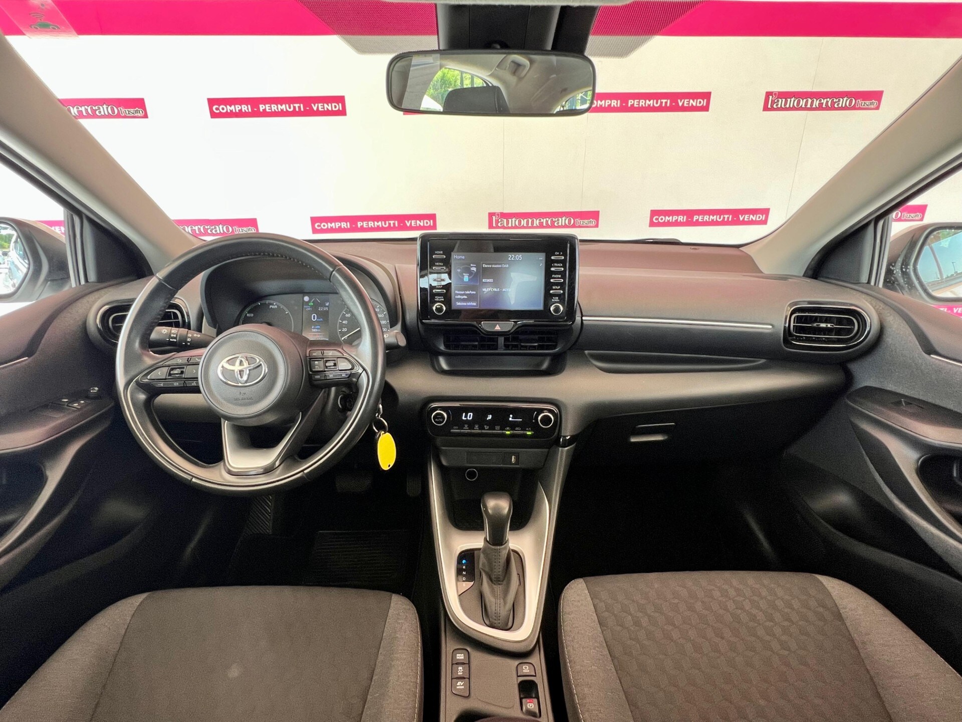TOYOTA Yaris 4&ordf; serie Yaris 1.5 Hybrid 5 porte Business