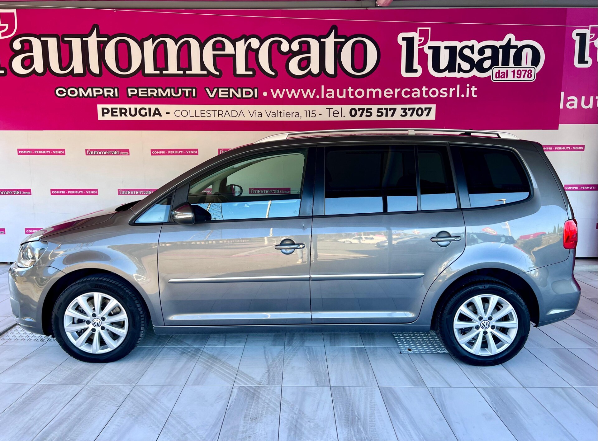 VOLKSWAGEN Touran 2&ordf; serie Touran 2.0 TDI 140 CV Highline