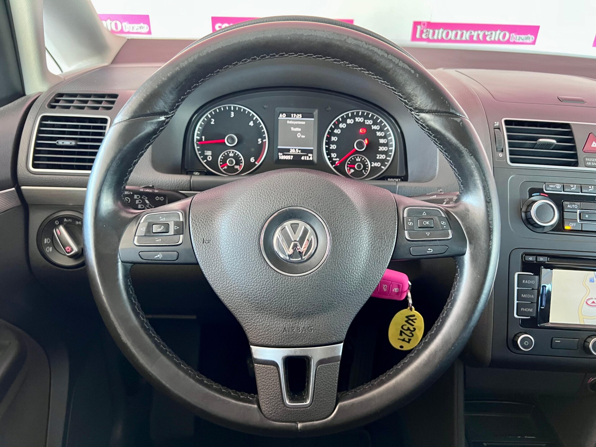 VOLKSWAGEN Touran 2&ordf; serie Touran 2.0 TDI 140 CV Highline