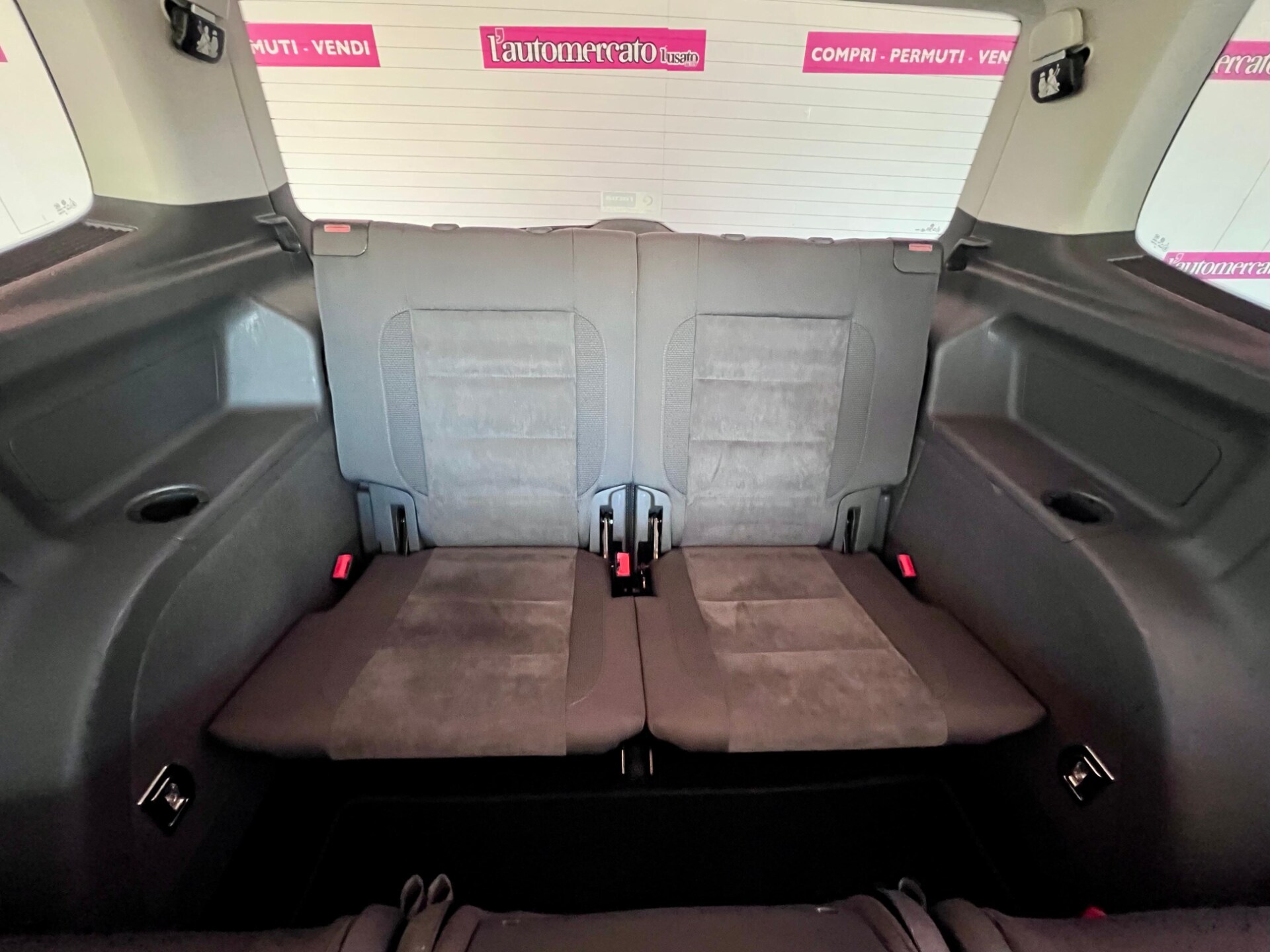 VOLKSWAGEN Touran 2&ordf; serie Touran 2.0 TDI 140 CV Highline